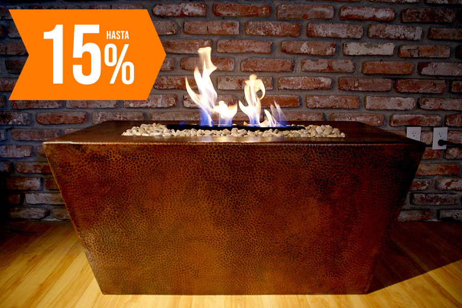 Chimenea Koeko rectangular fabricada en lámina de cobre