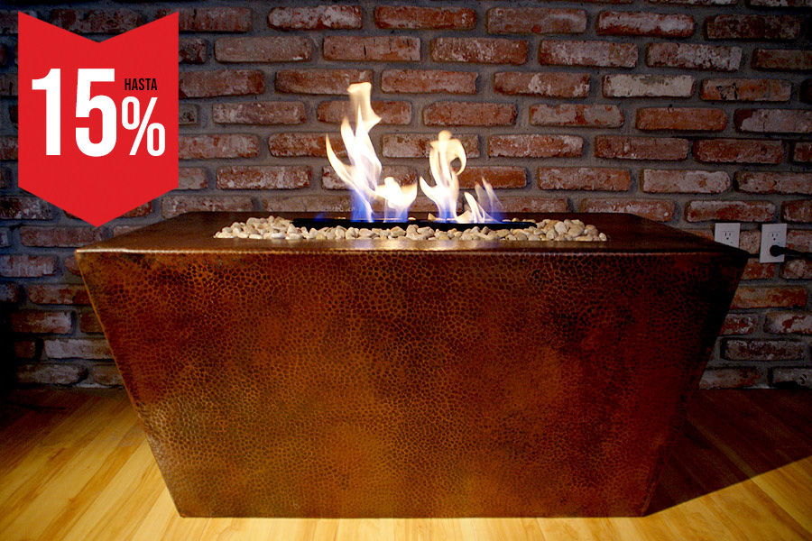 Chimenea Koeko rectangular fabricada en lámina de cobre